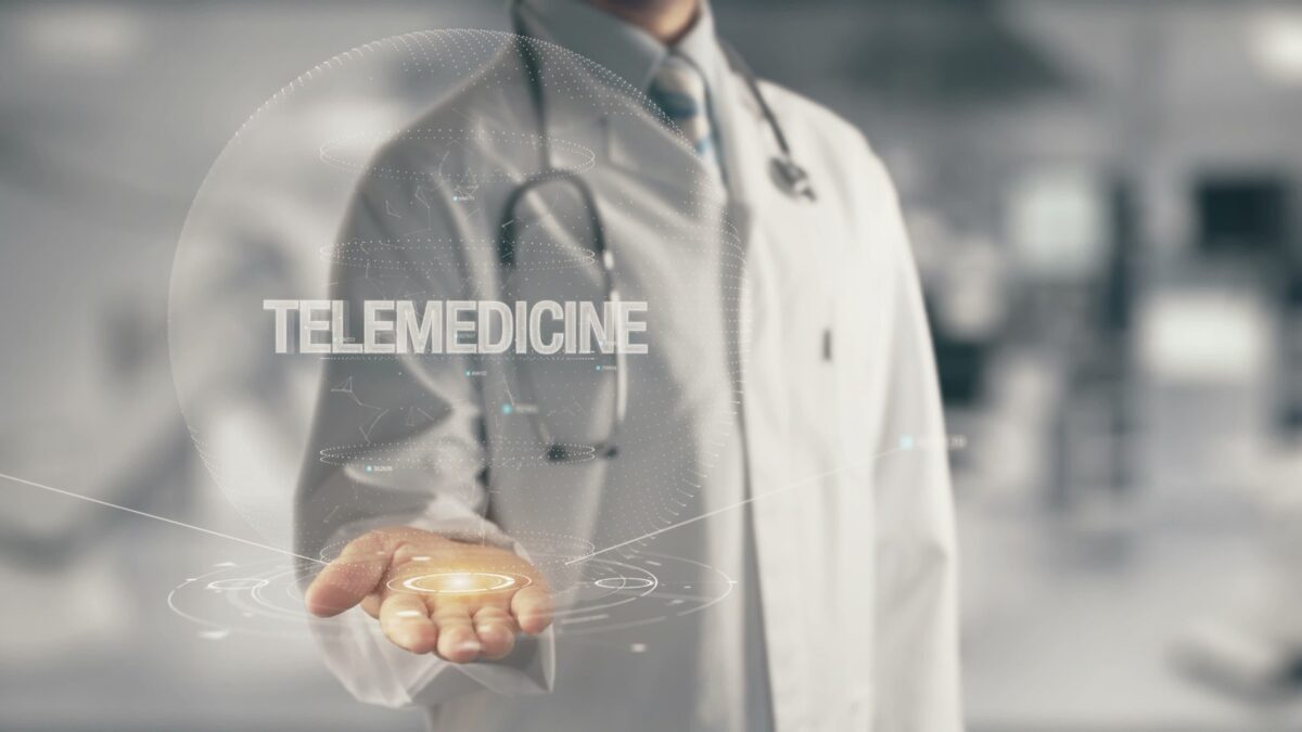 Télésanté et personnes âgées : la médecine à distance soigne nos grands-parents