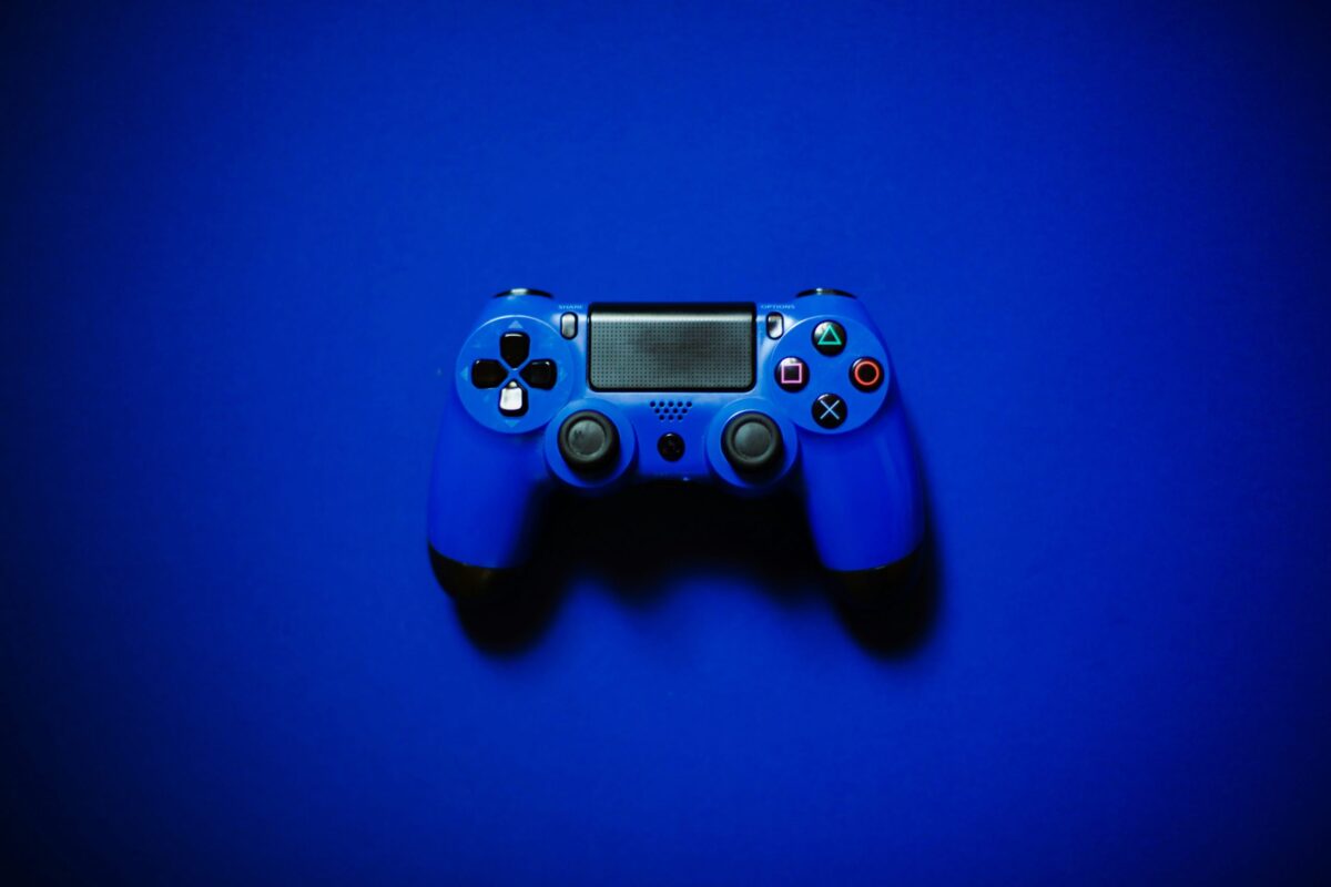 manette-de-jeu-sony-ps-4-bleue